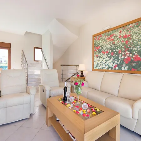 Σπίτι διακοπών In Near The