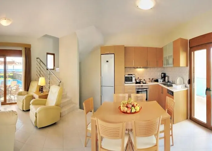 In Near The 度假居 *