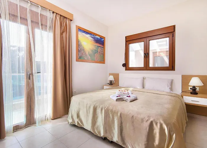 In Near The Tatil Evi *